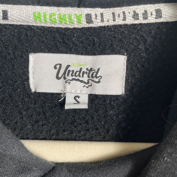 HIGHLY UNDRTD - The Crowns Black Long Sleeve Hoodie Sweatshirt, graphics Size S - Picture 2 of 3